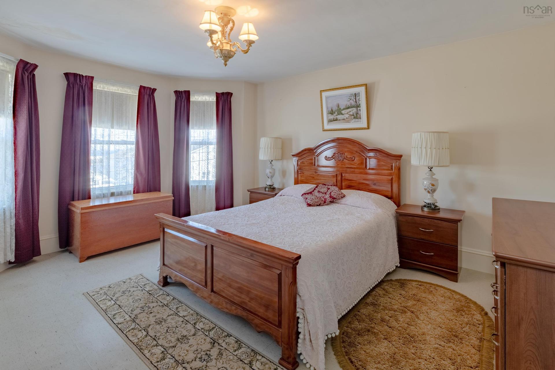 9086 Highway 1, Meteghan River, NS