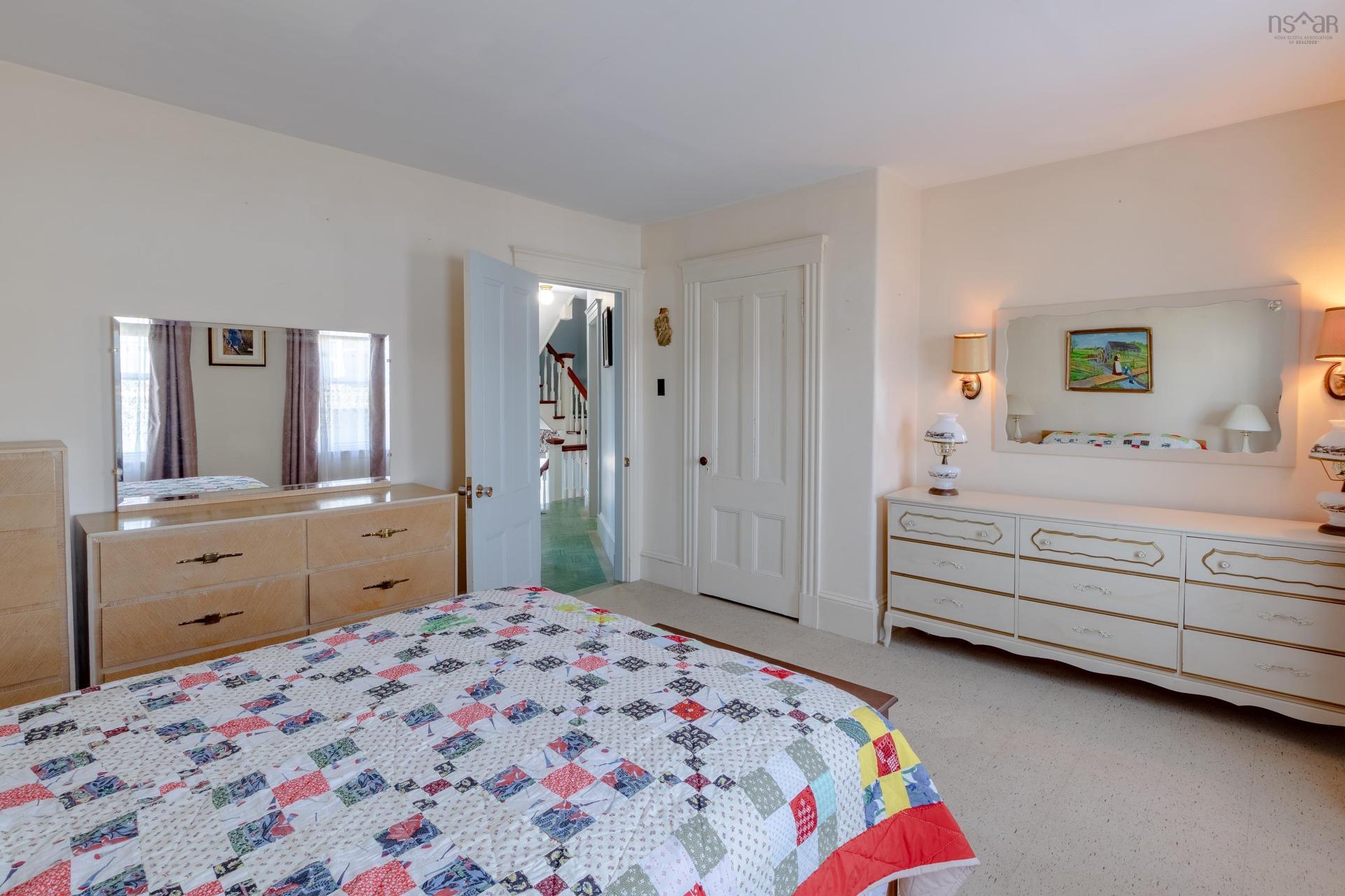 9086 Highway 1, Meteghan River, NS