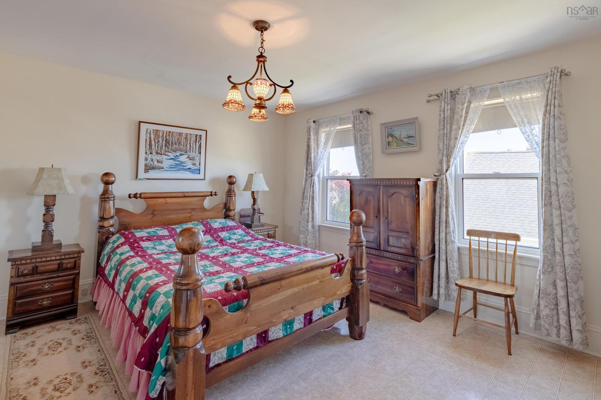 9086 Highway 1, Meteghan River, NS
