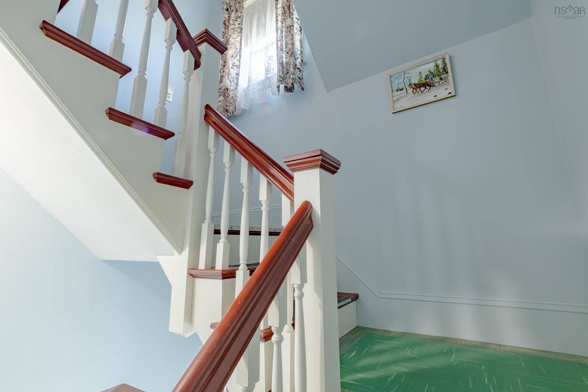 9086 Highway 1, Meteghan River, NS