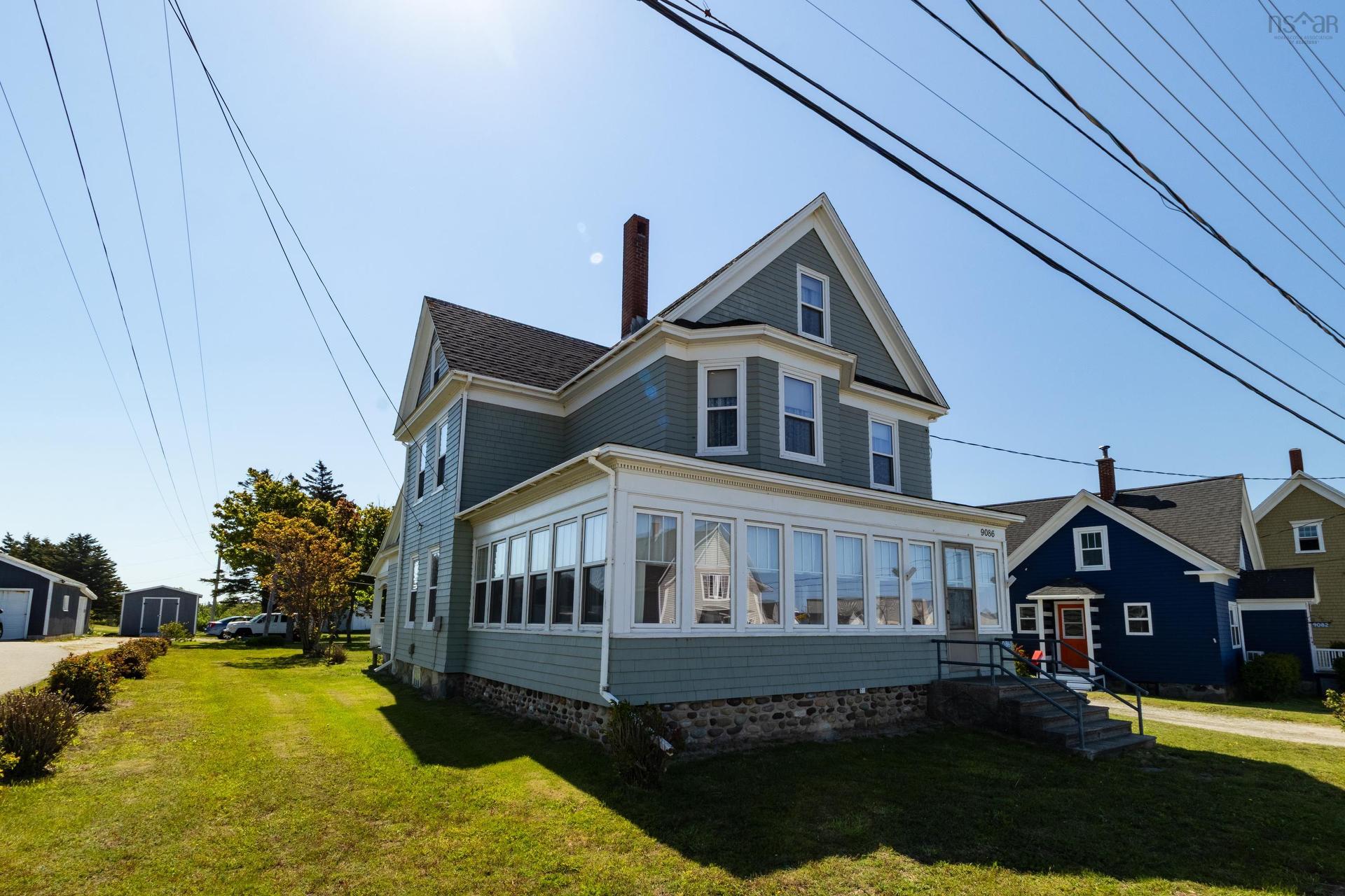 9086 Highway 1, Meteghan River, NS