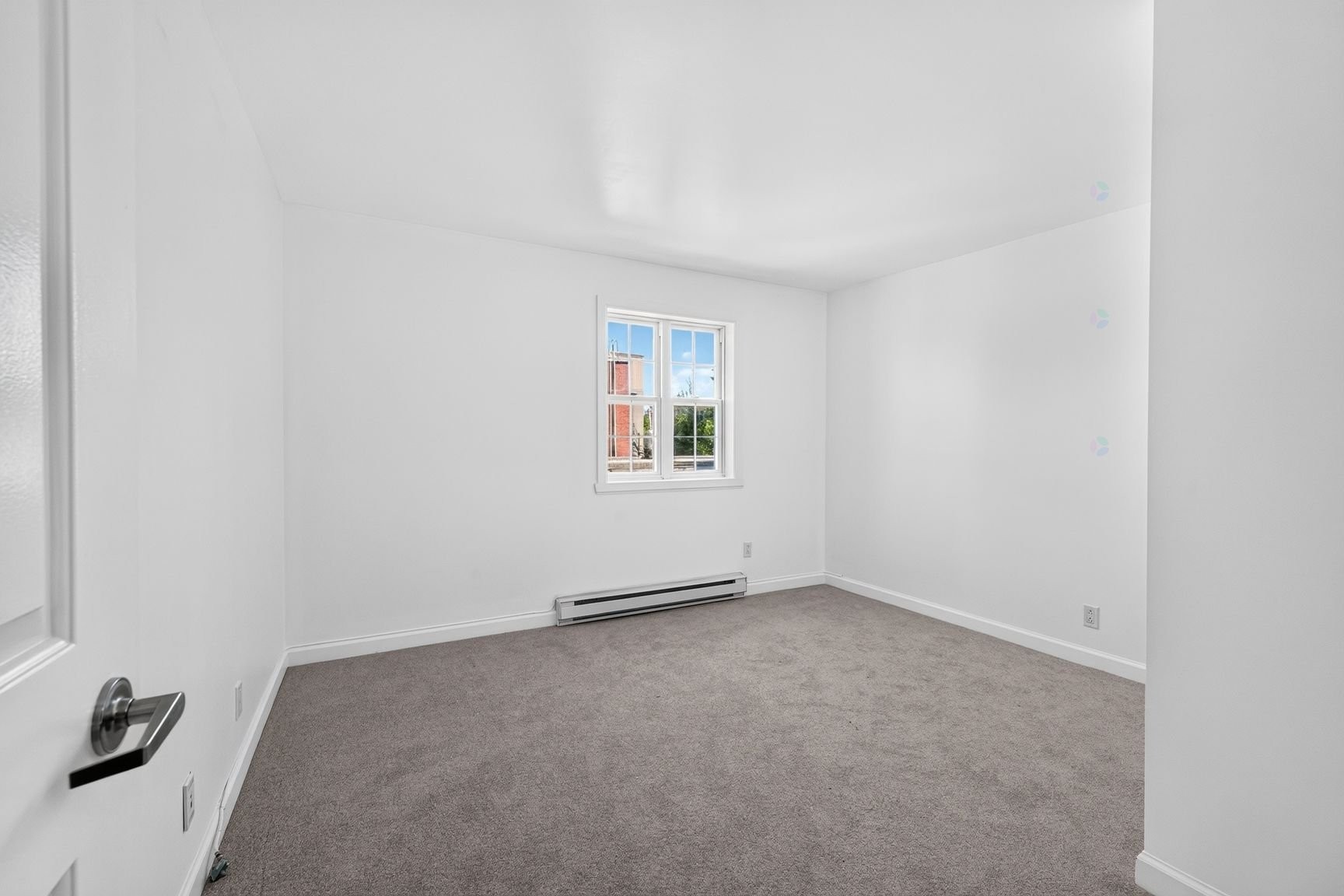Master Bedroom - D-149 Av. Cartier, Pointe-Claire, QC