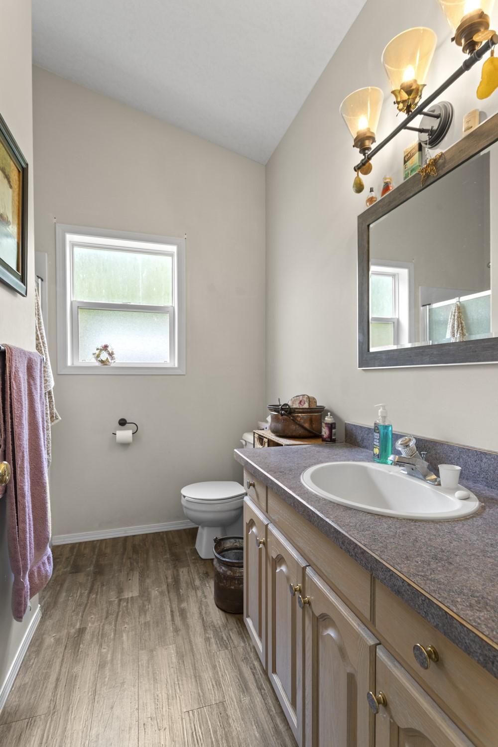 11114 3A Highway, Sanca, BC