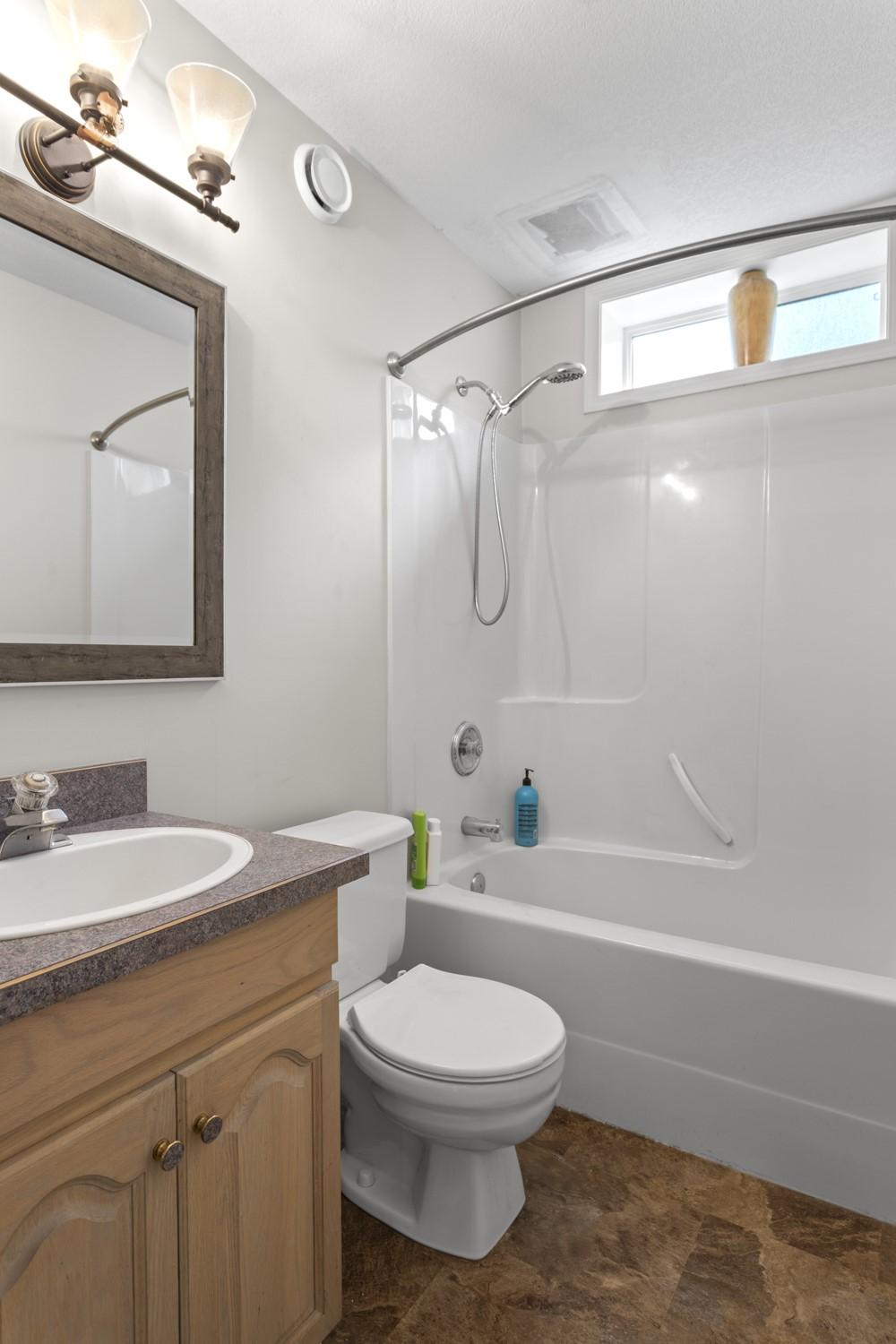 11114 3A Highway, Sanca, BC
