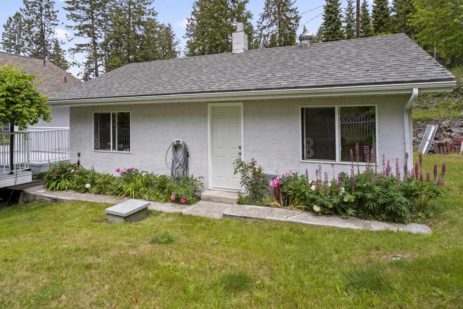 11114 3A Highway, Sanca, BC