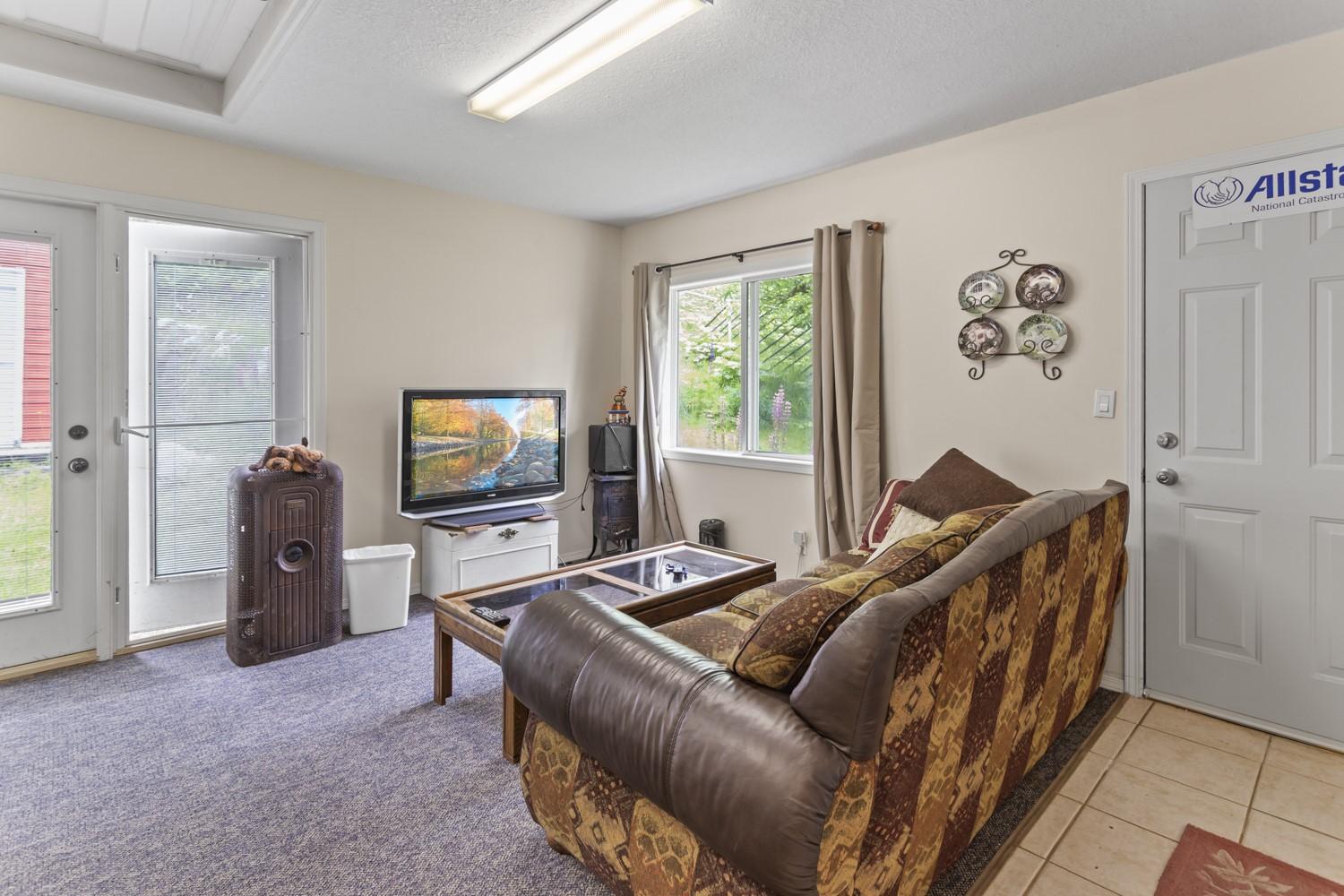 11114 3A Highway, Sanca, BC
