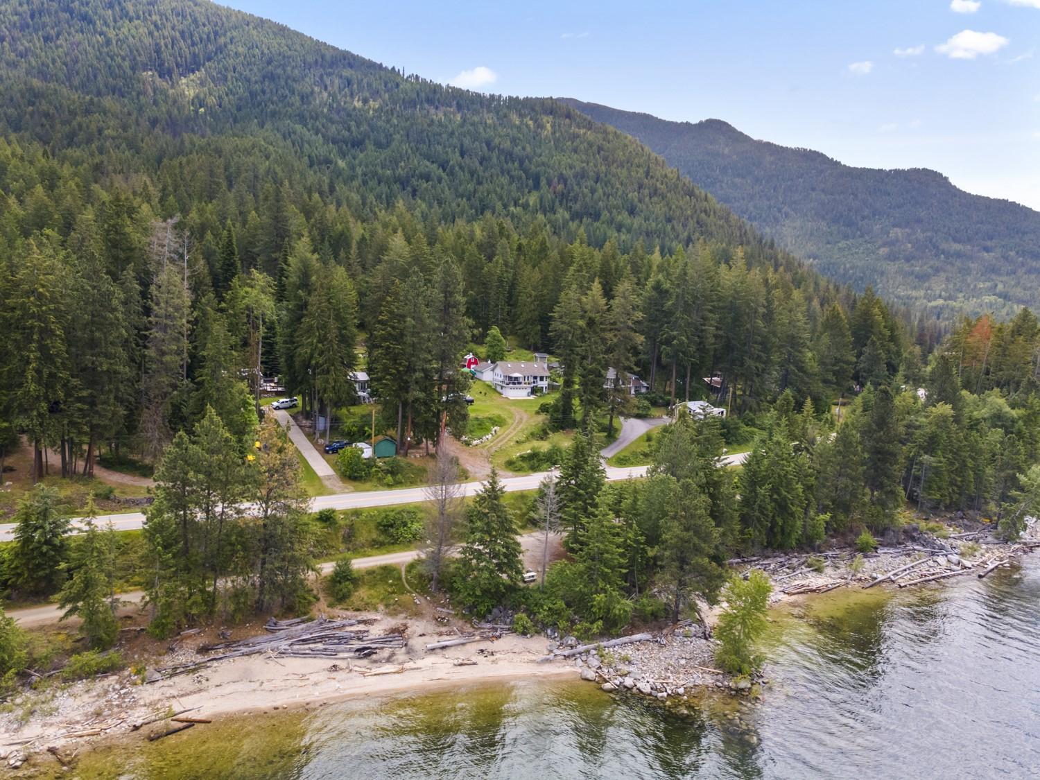 11114 3A Highway, Sanca, BC