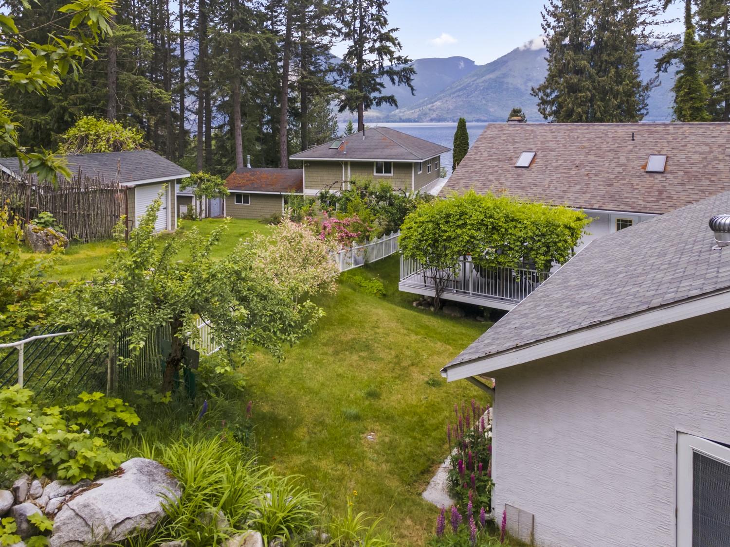 11114 3A Highway, Sanca, BC