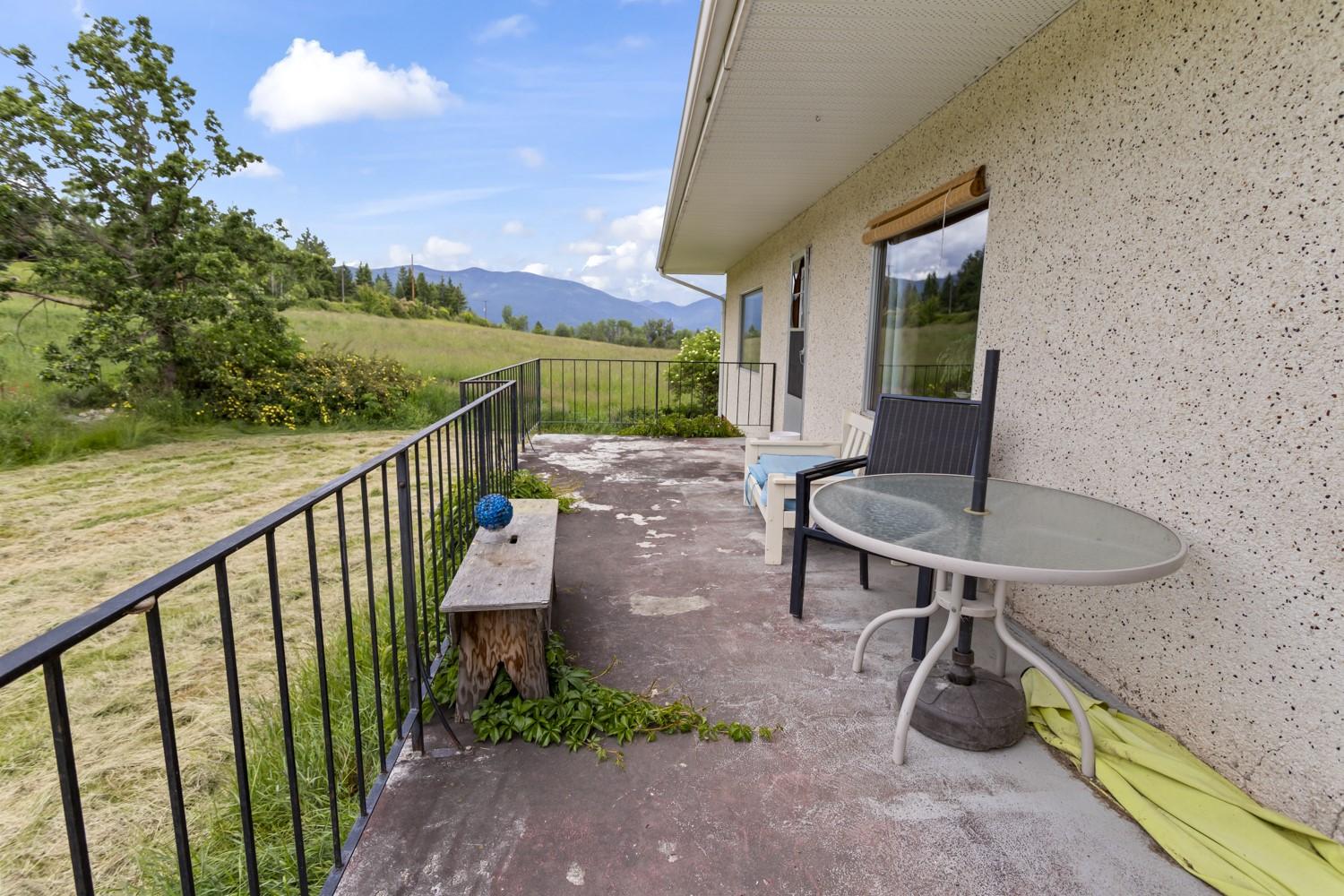 2710 38Th Street, Canyon, BC