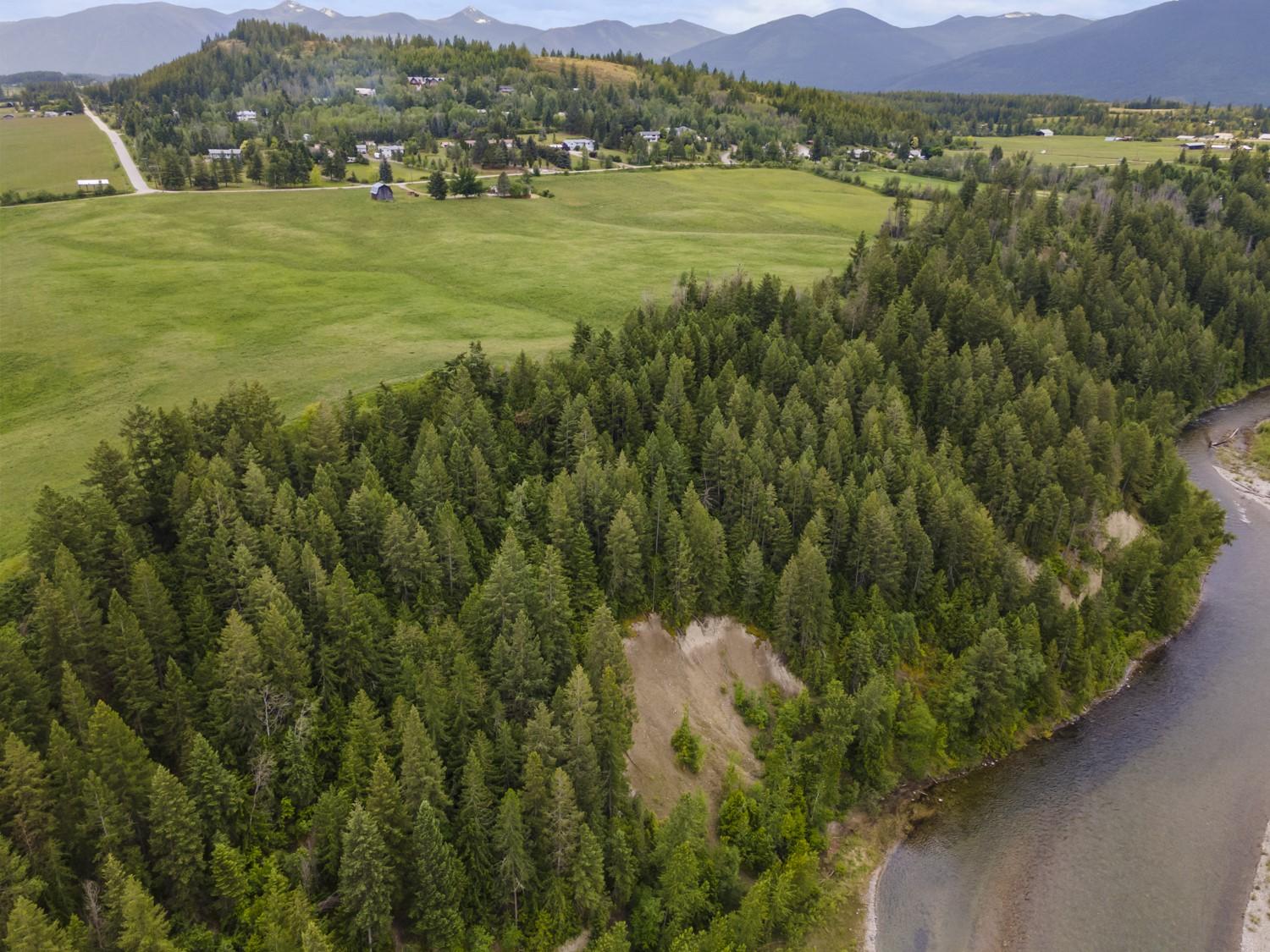 2710 38Th Street, Canyon, BC