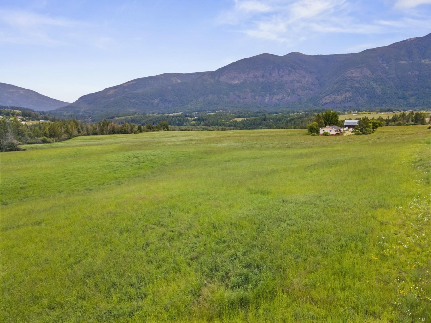 2710 38Th Street, Lister, BC