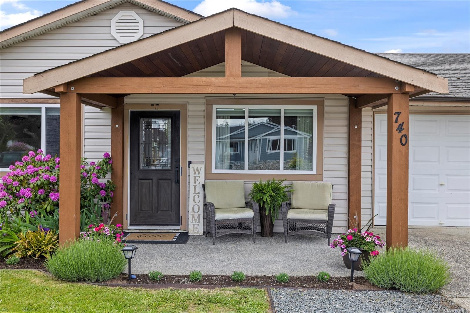 740 Phillips St, Parksville, BC