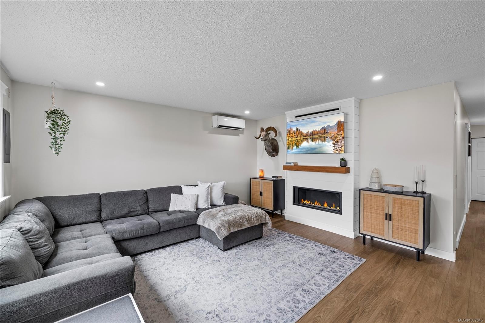 740 Phillips St, Parksville, BC