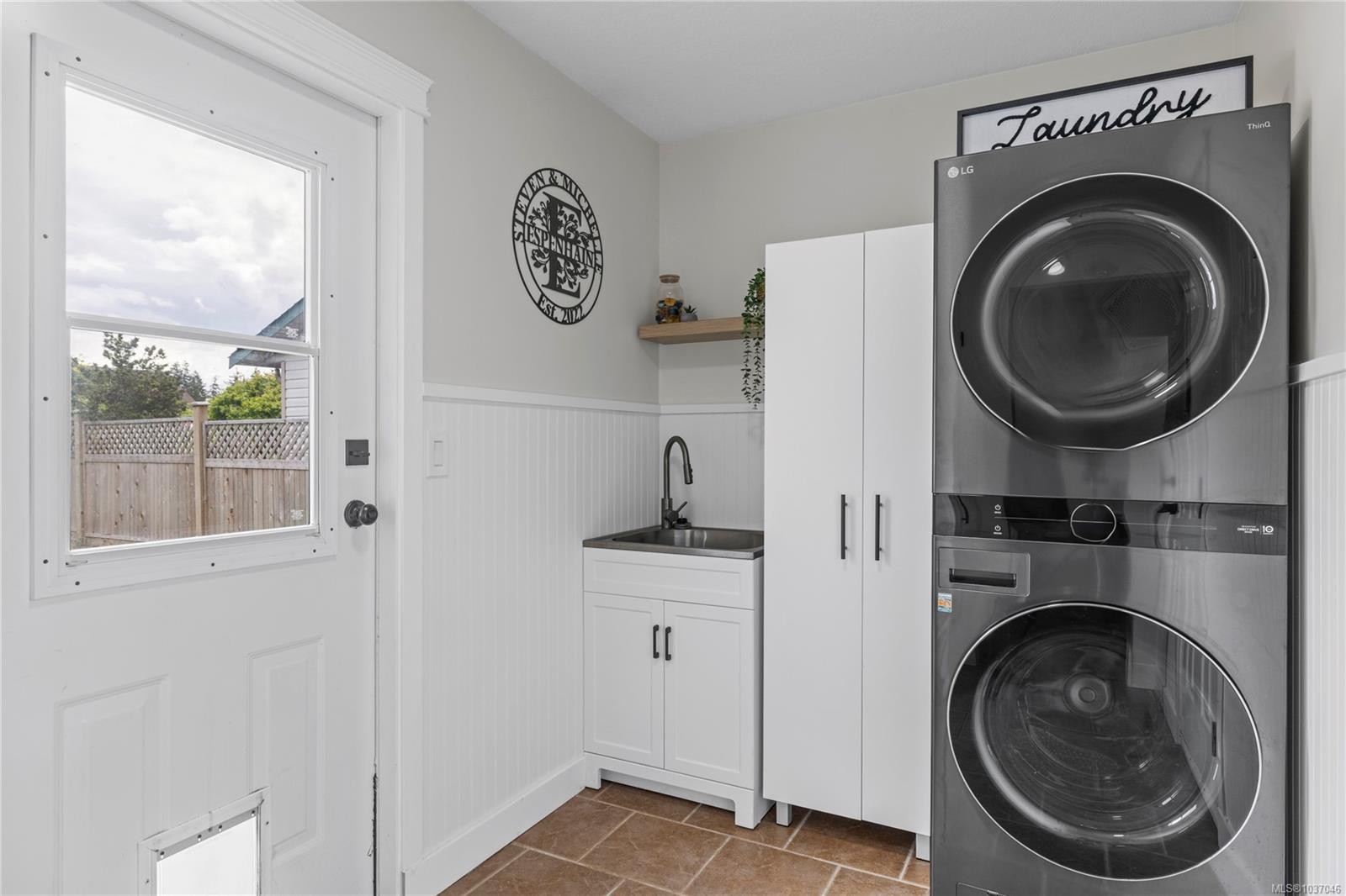 740 Phillips St, Parksville, BC