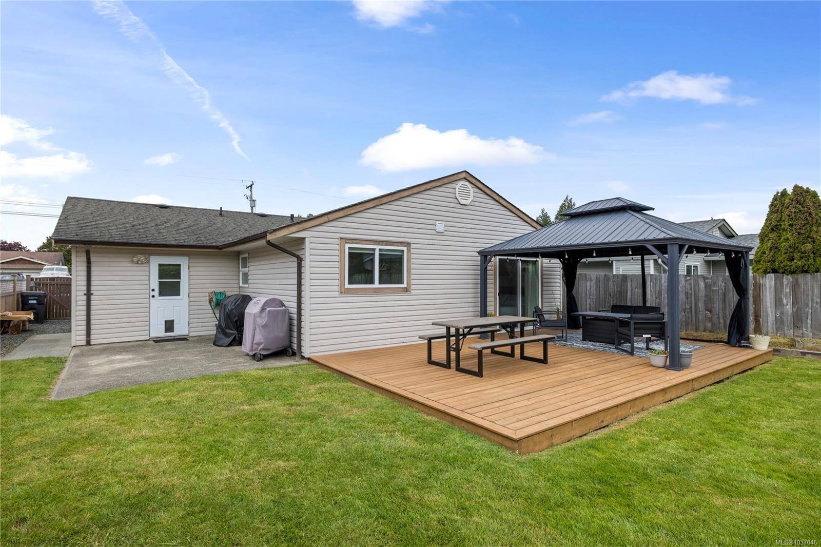 740 Phillips St, Parksville, BC