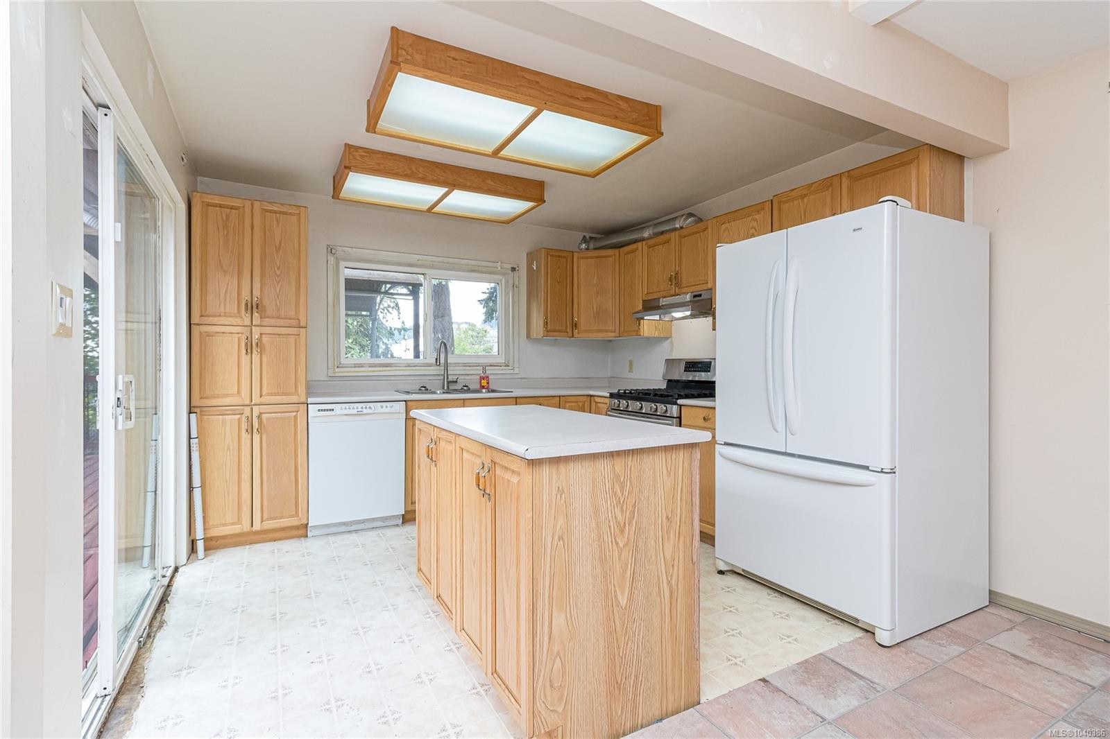 2912 Phipps Rd, Langford, BC