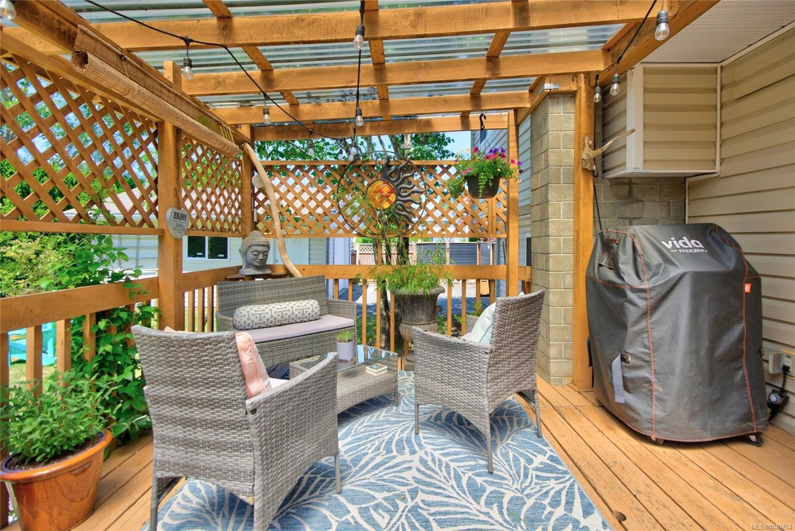 677 Somenos Dr, Comox, BC