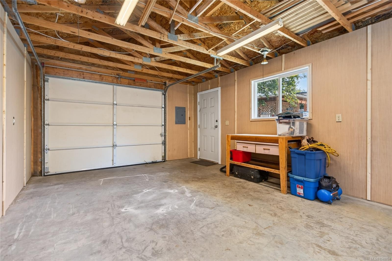 677 Somenos Dr, Comox, BC