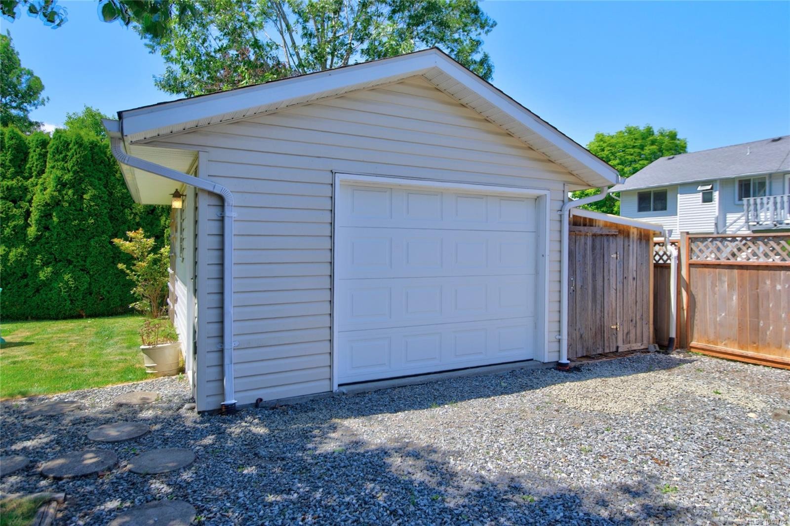 677 Somenos Dr, Comox, BC