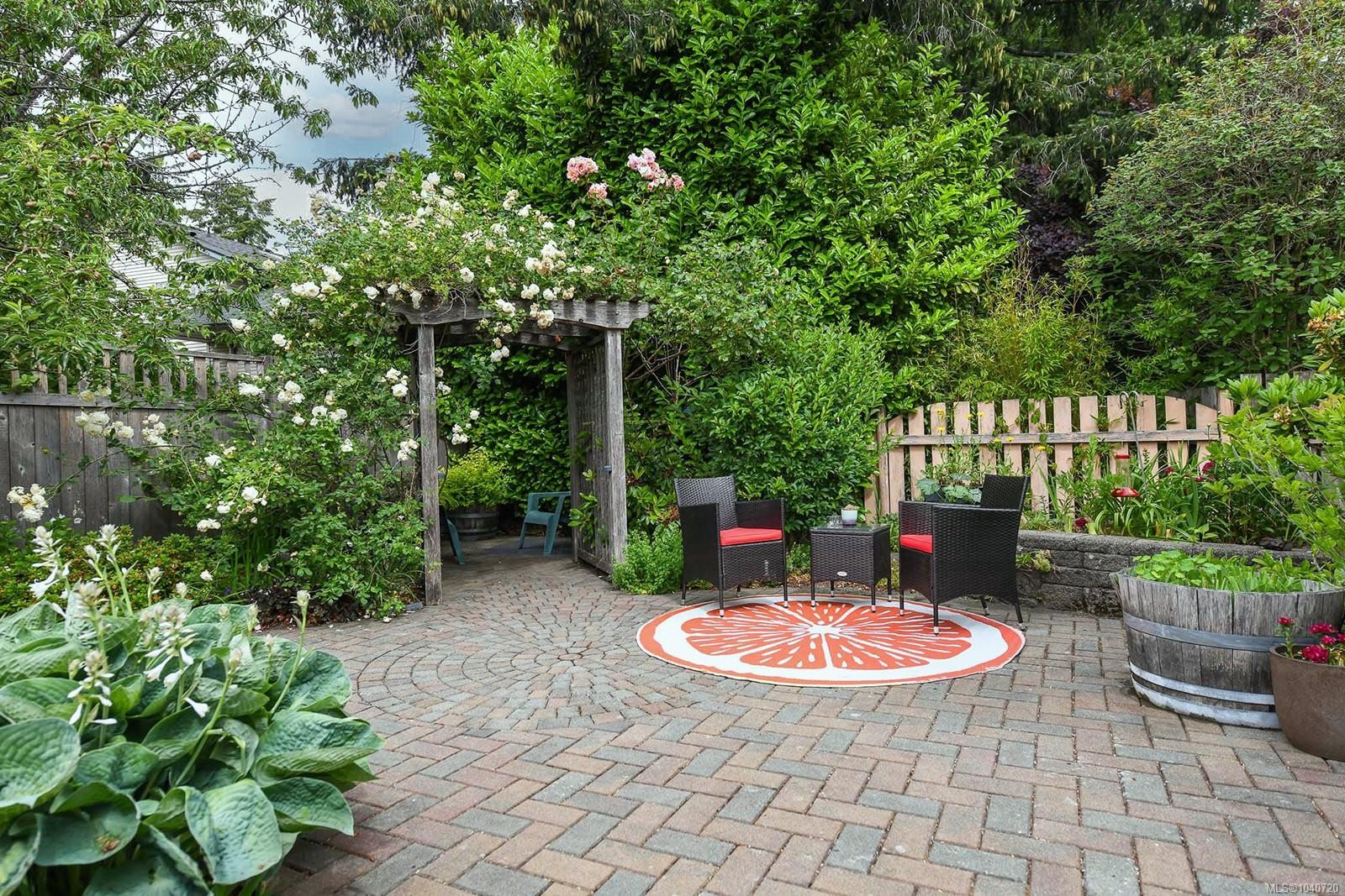 2136 Bolt Ave, Comox, BC