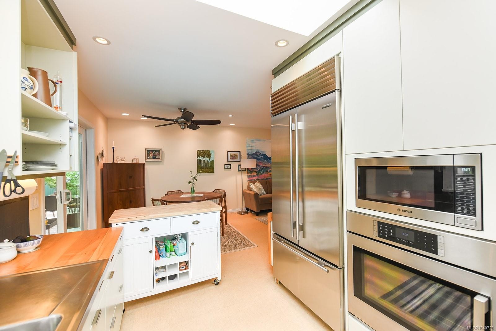 2136 Bolt Ave, Comox, BC