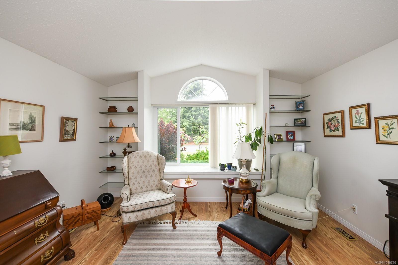 2136 Bolt Ave, Comox, BC