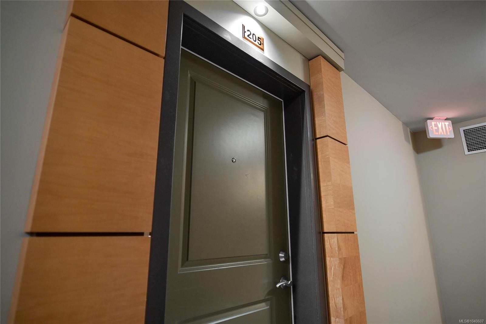 #205-125 Aldersmith Pl, View Royal, BC