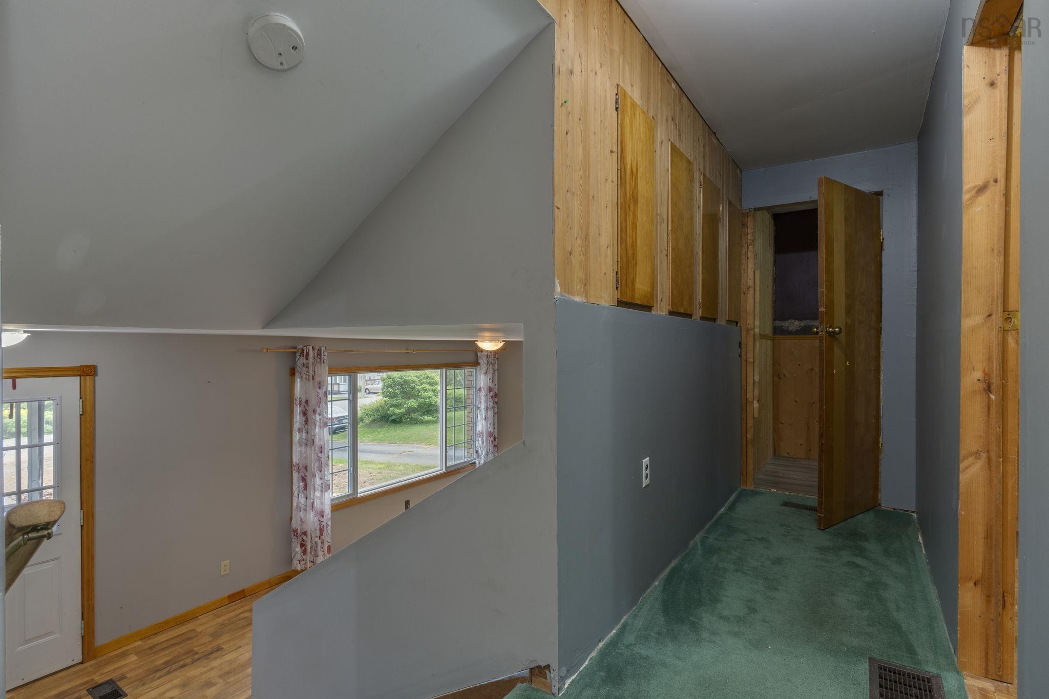 176 Miller Lake Road, Fall River, NS