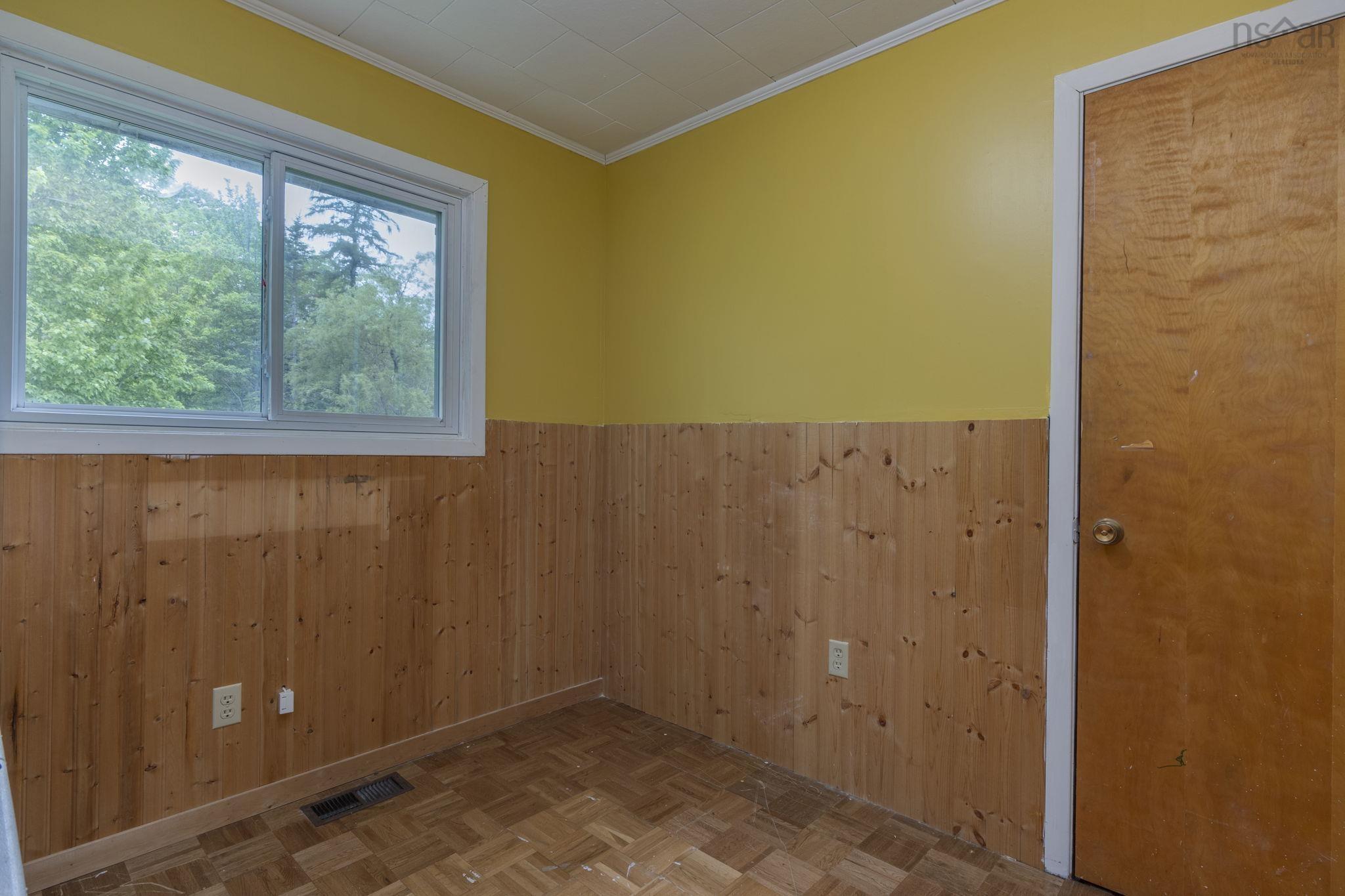 176 Miller Lake Road, Fall River, NS