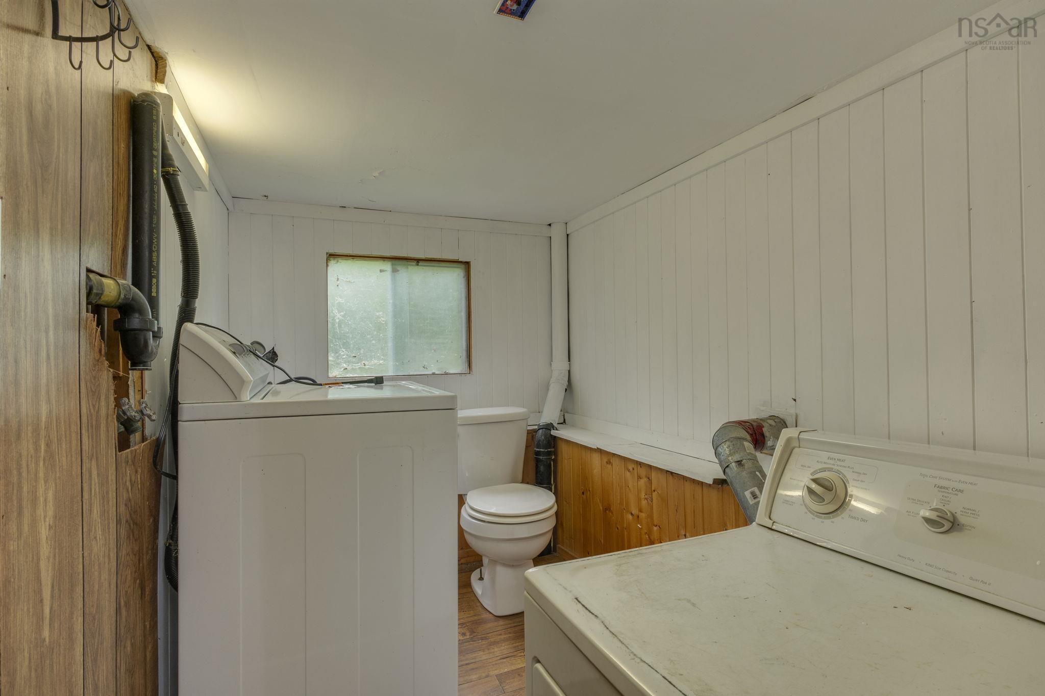176 Miller Lake Road, Fall River, NS