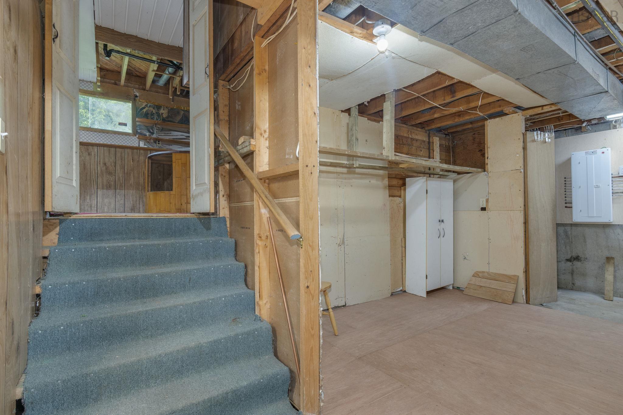 176 Miller Lake Road, Fall River, NS