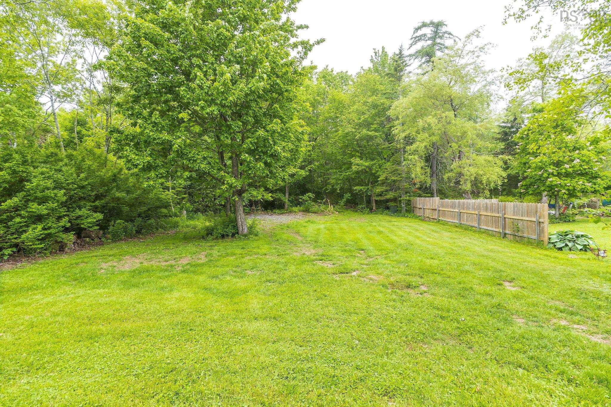 176 Miller Lake Road, Fall River, NS