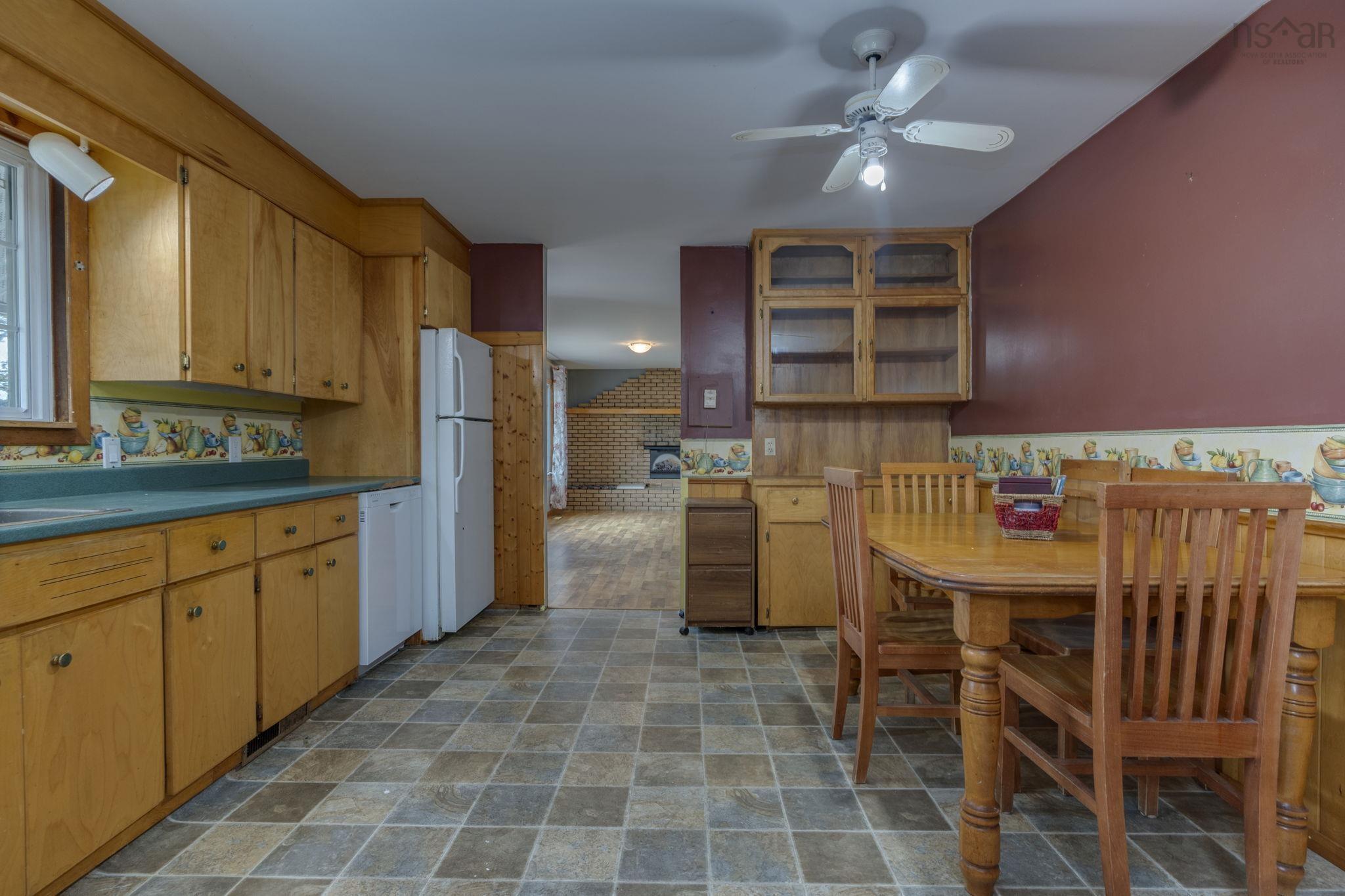 176 Miller Lake Road, Fall River, NS
