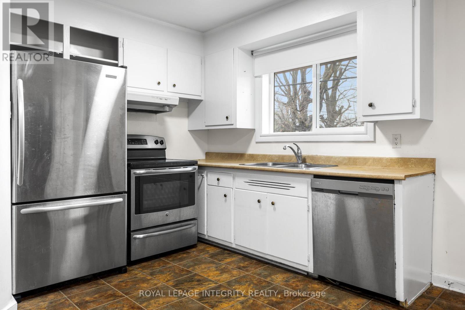 65 David Drive, Ottawa, ON