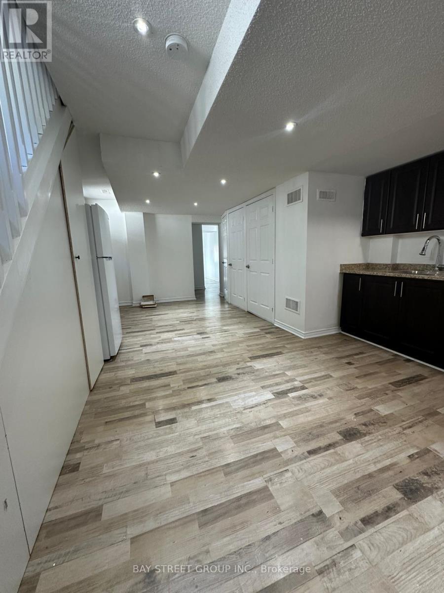 1106 Haig Boulevard, Mississauga, ON