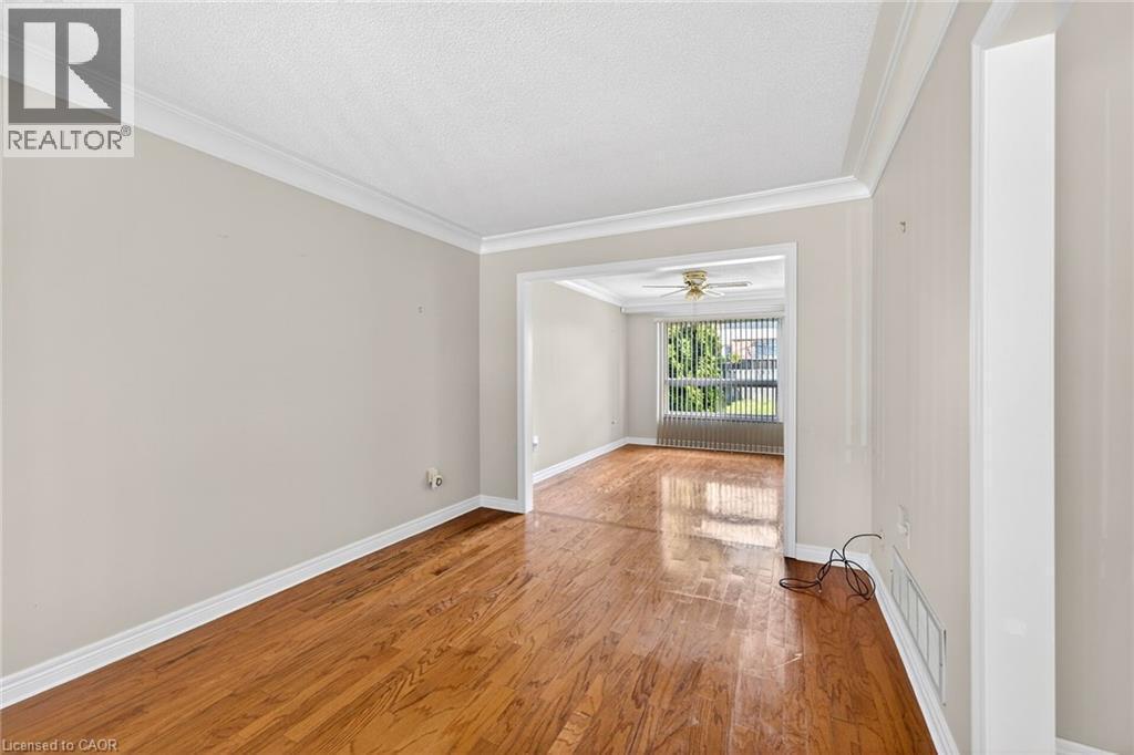 45 Ossington Drive, Hamilton, ON