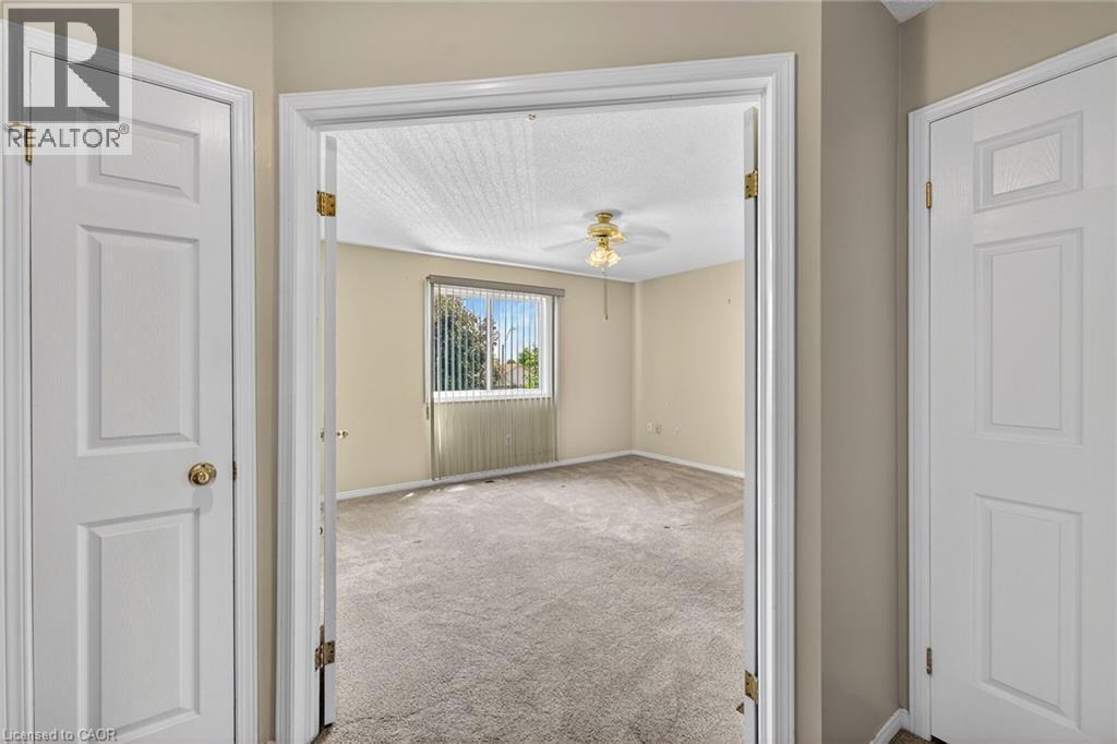 45 Ossington Drive, Hamilton, ON