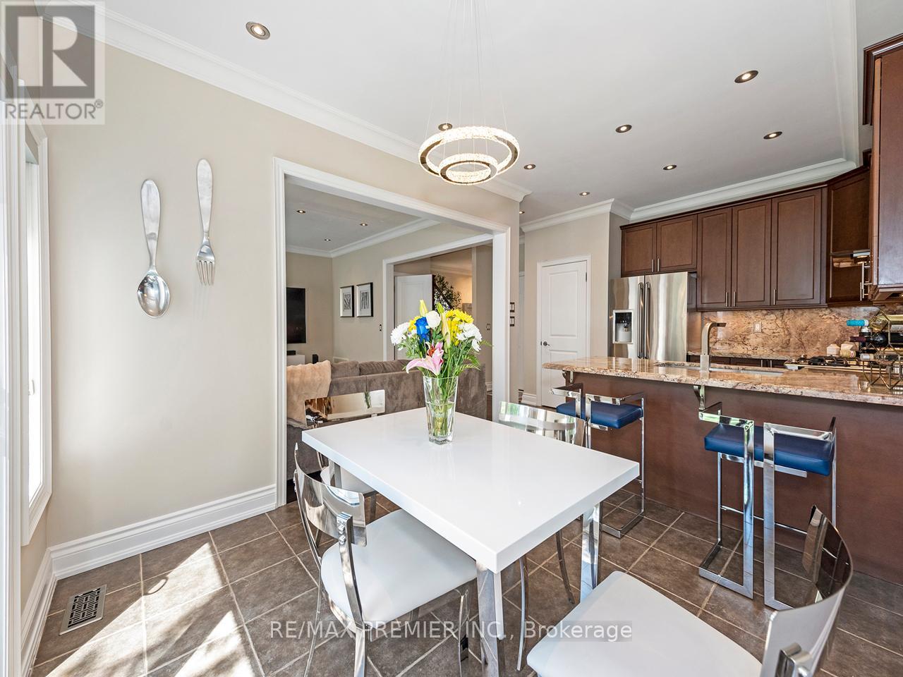6 Lockburn Crescent, Brampton, ON