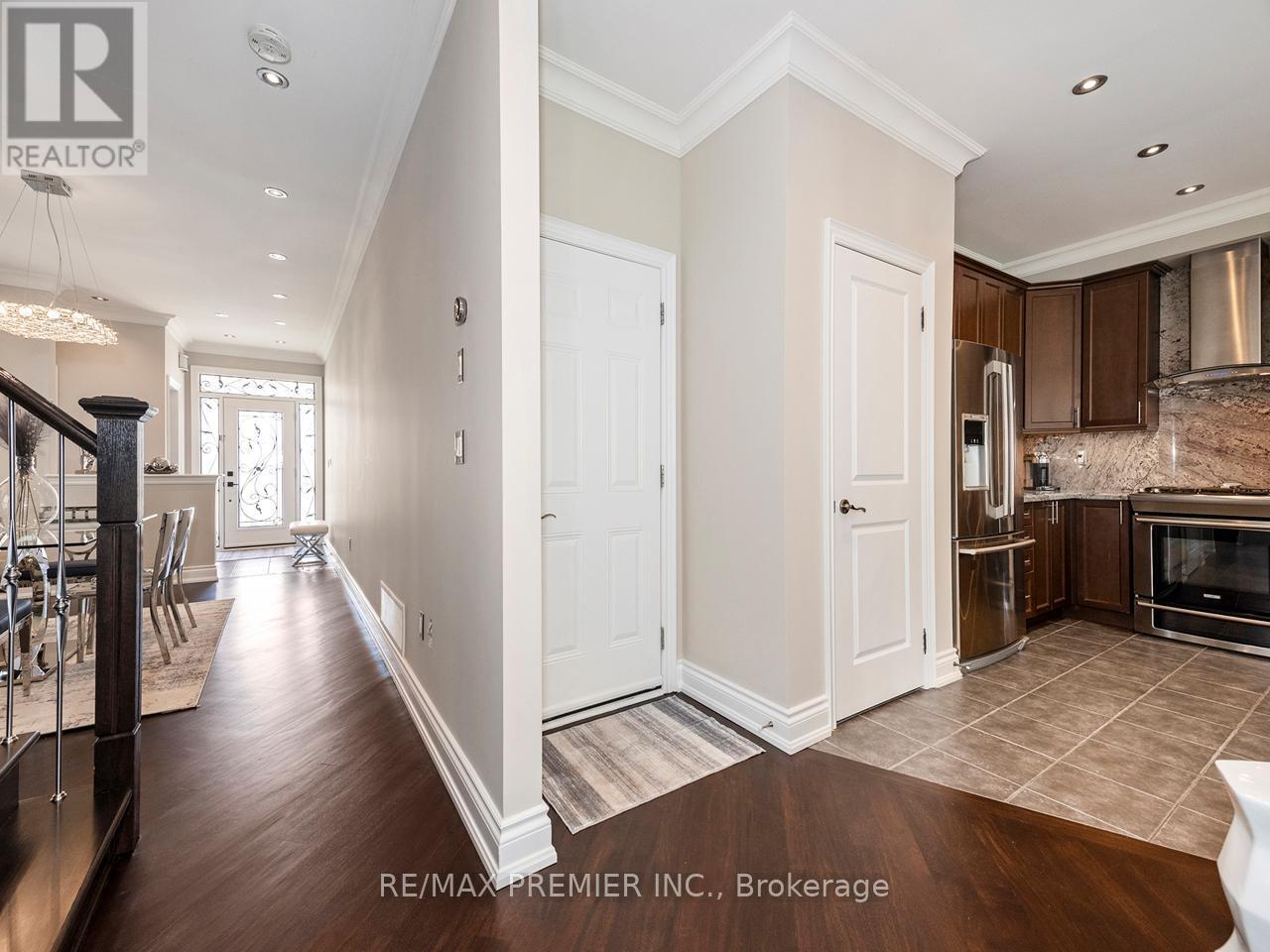 6 Lockburn Crescent, Brampton, ON