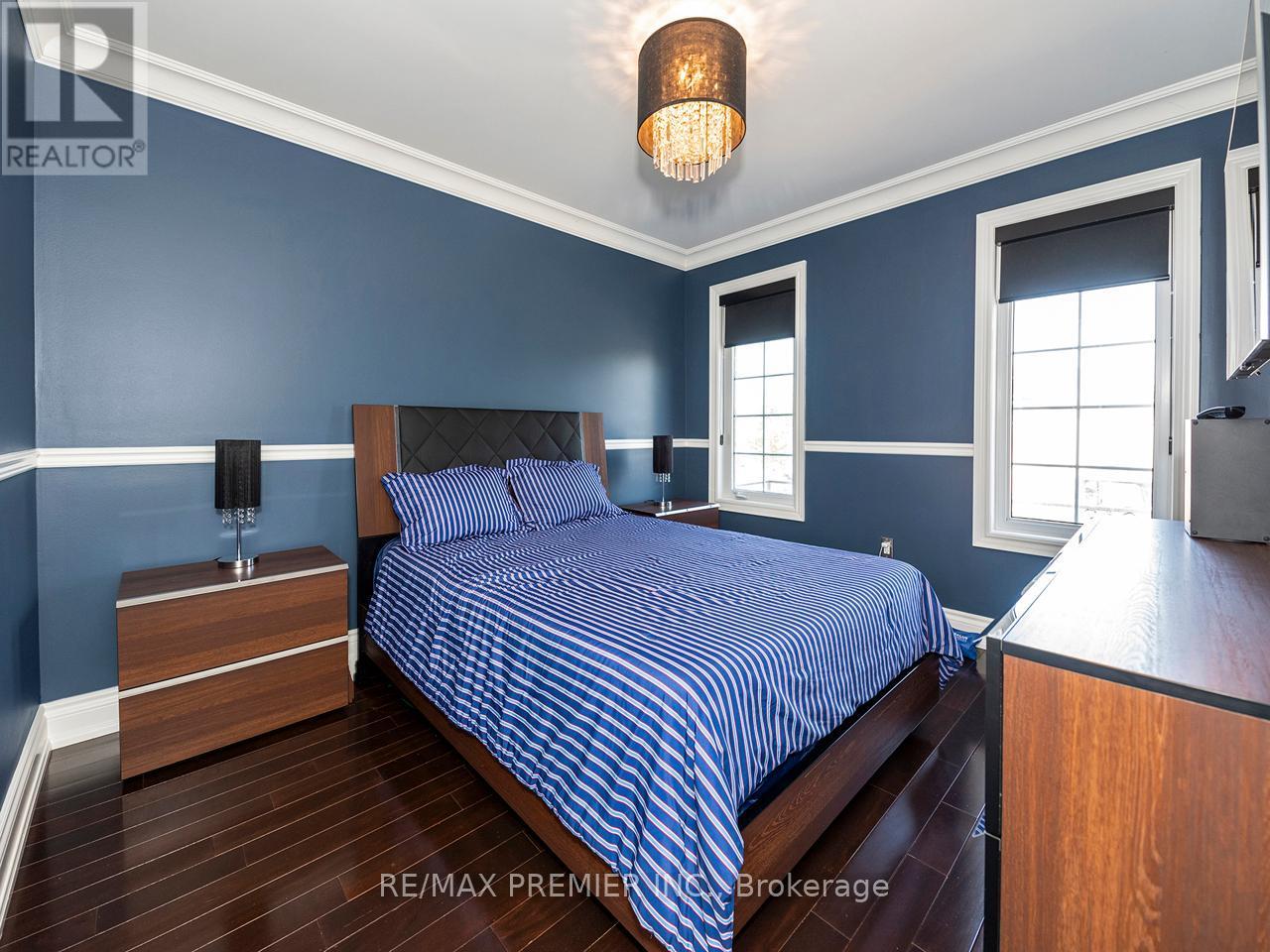 6 Lockburn Crescent, Brampton, ON