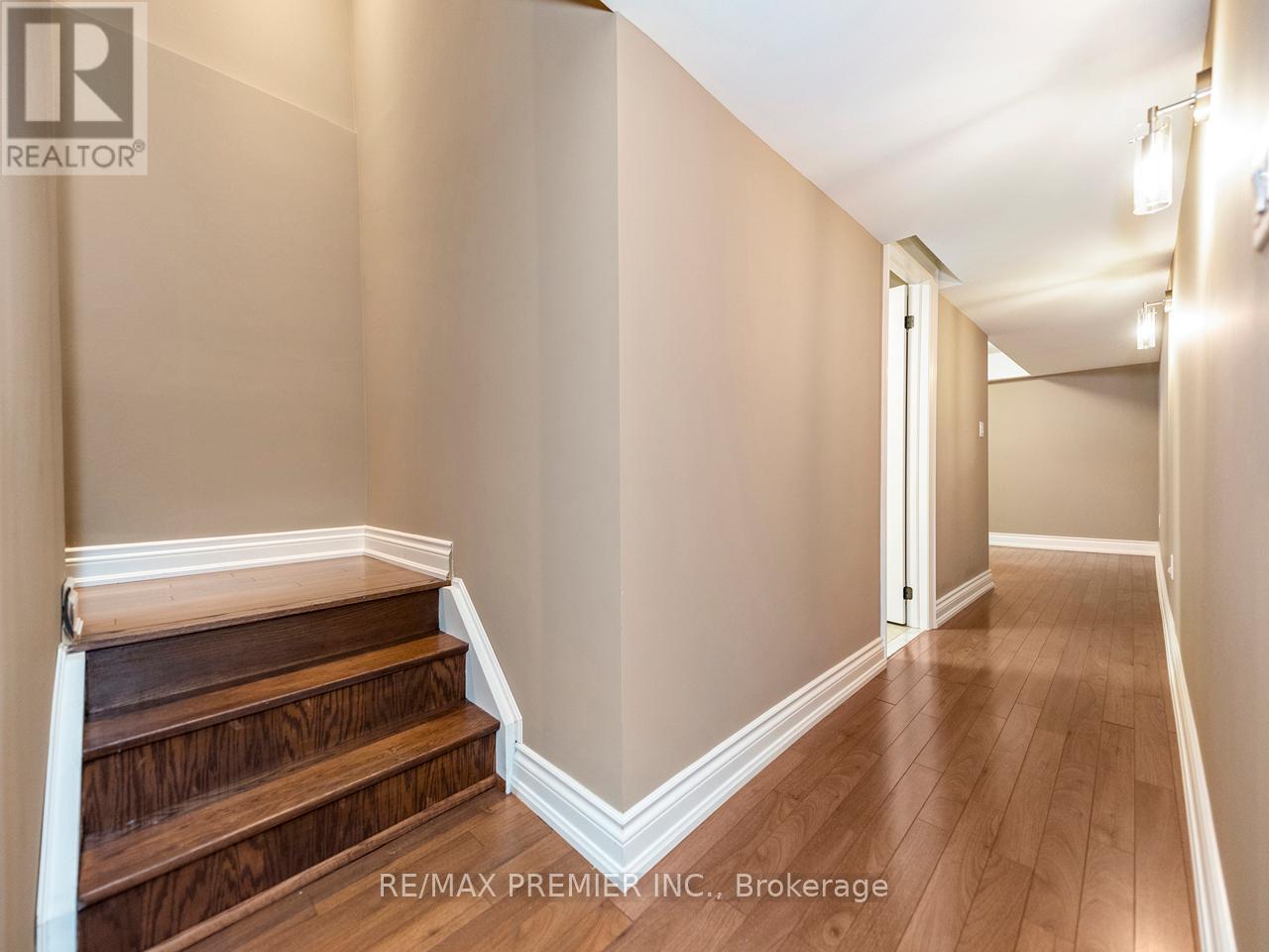 6 Lockburn Crescent, Brampton, ON