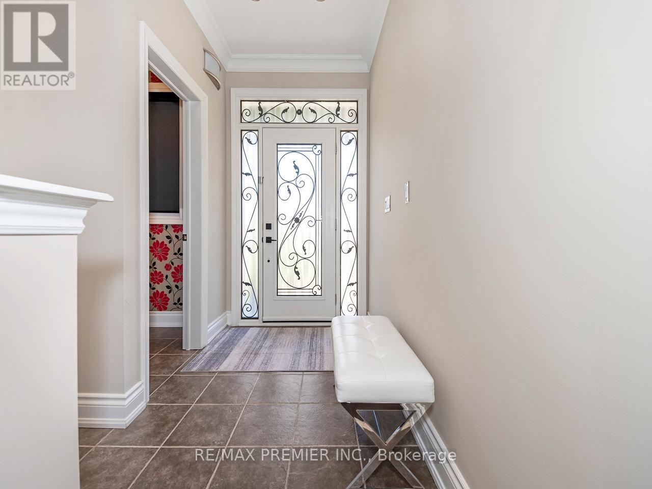 6 Lockburn Crescent, Brampton, ON