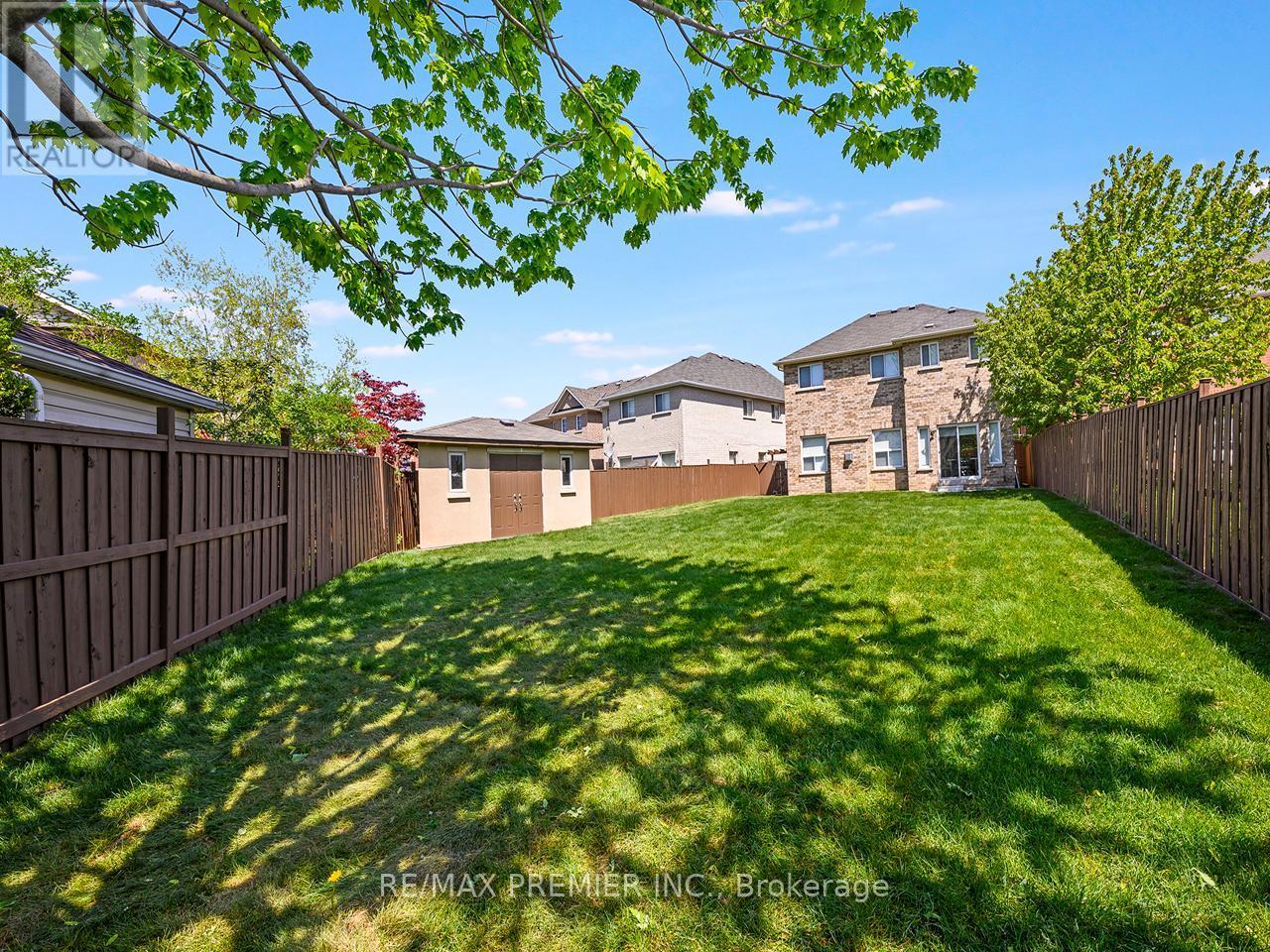 6 Lockburn Crescent, Brampton, ON