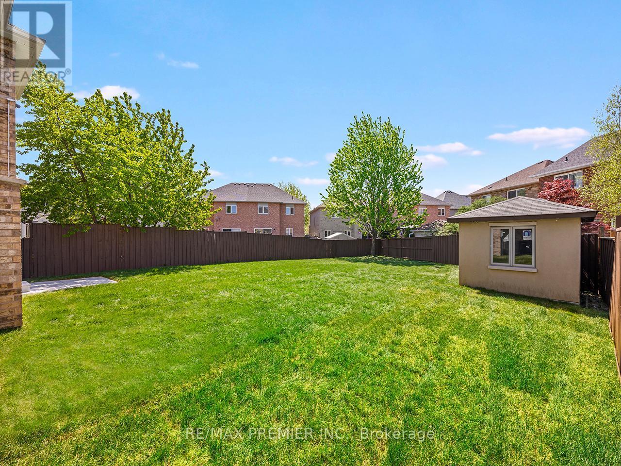 6 Lockburn Crescent, Brampton, ON