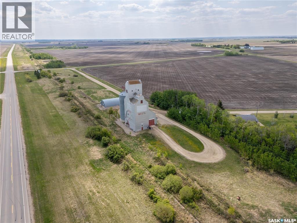 790 Lakeshore Drive, Meota, SK