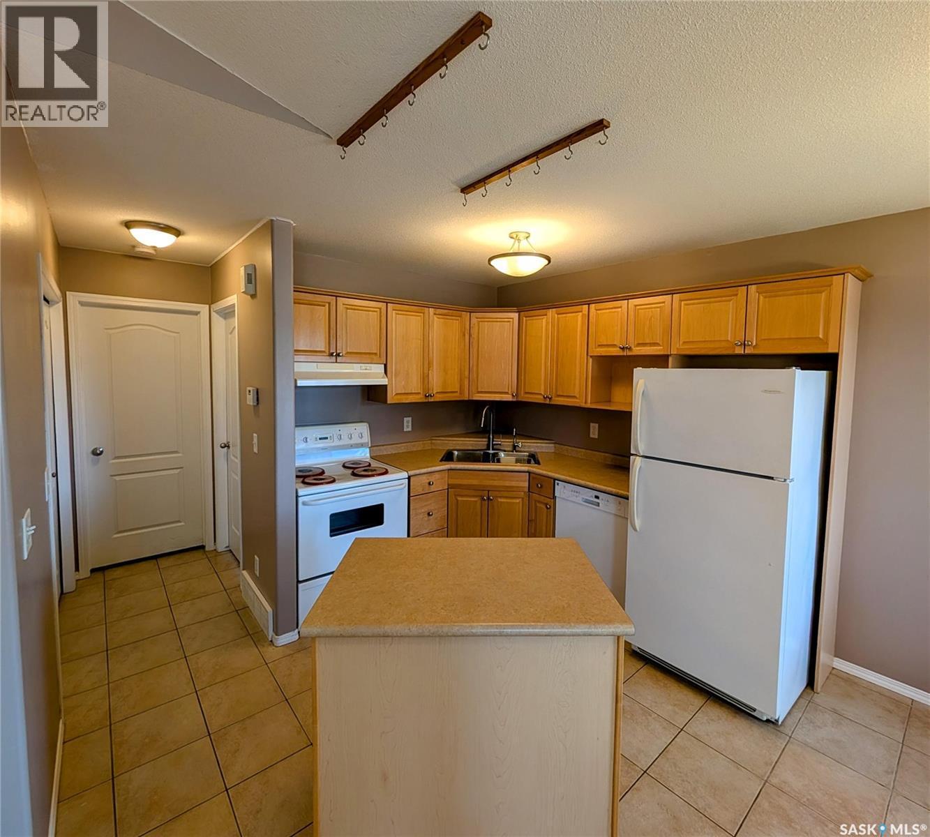 4068 Buckingham Drive E, Regina, SK