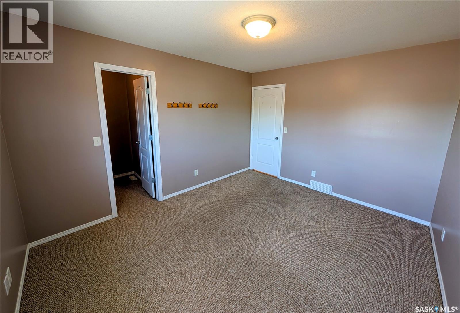 4068 Buckingham Drive E, Regina, SK