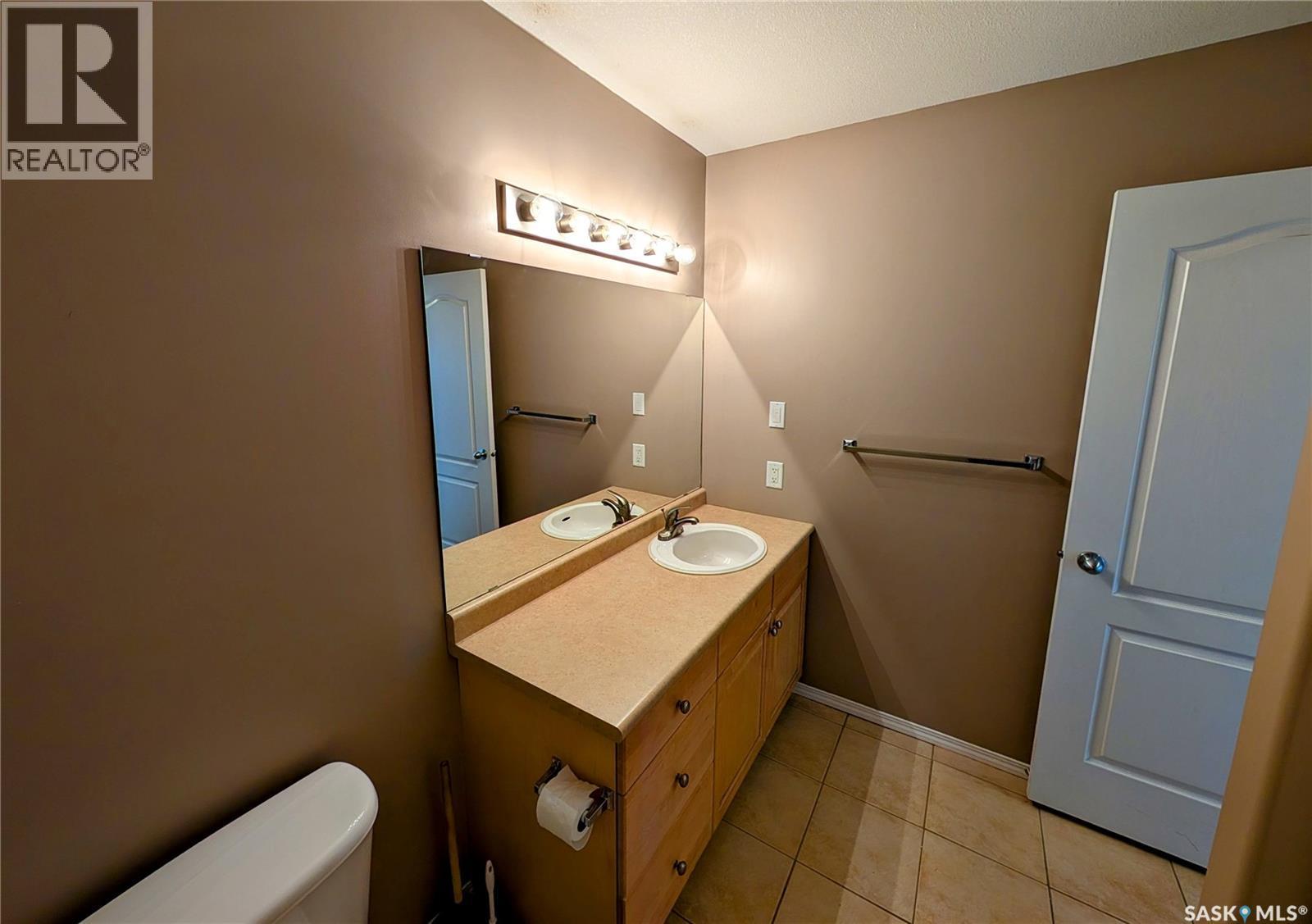 4068 Buckingham Drive E, Regina, SK