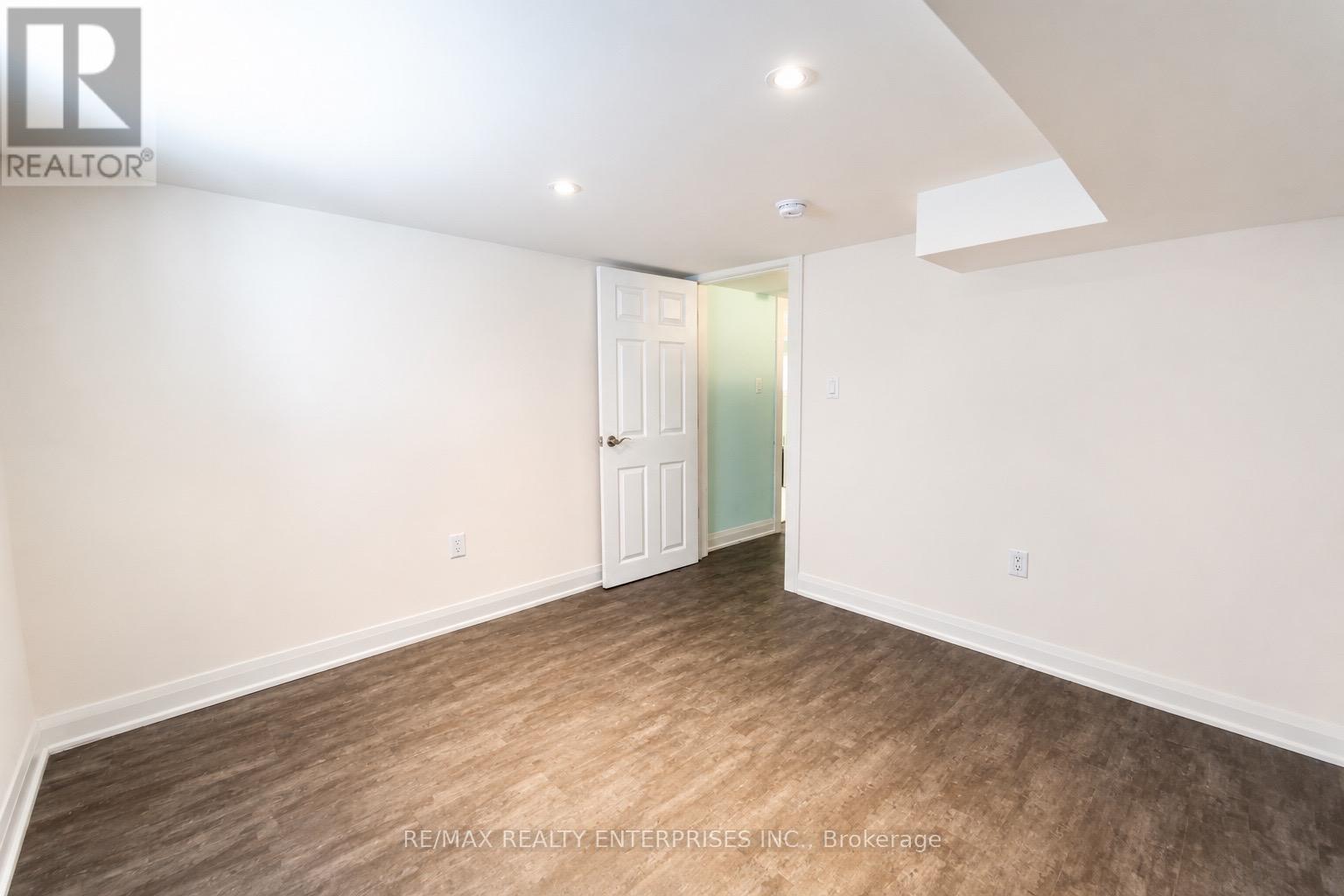 1078 Sawyer Avenue, Mississauga, ON