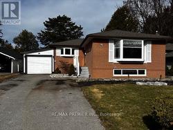 40 AURORA HEIGHTS DRIVE Aurora, ON L4G 2W7
